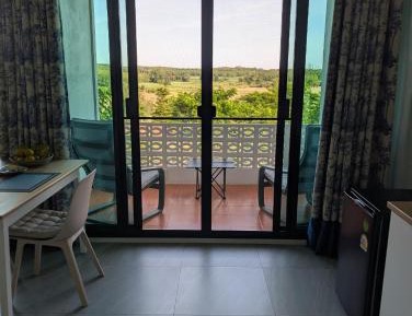 King Room with Garden View