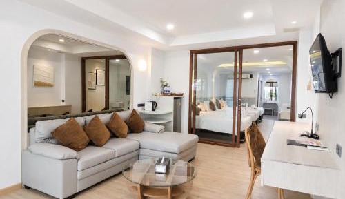 Deluxe Family Room
