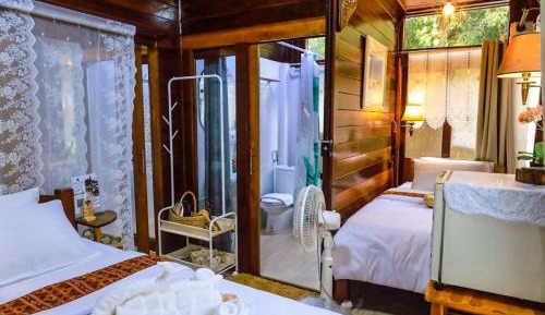 Twin Room with Private Bathroom