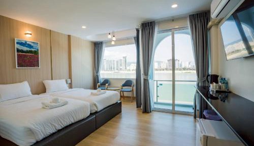 Deluxe Twin Room with Sea View