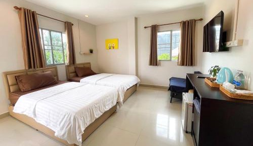 Standard Twin Room