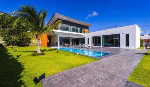 One-Bedroom Villa