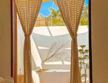 Deluxe Double Room with Bath