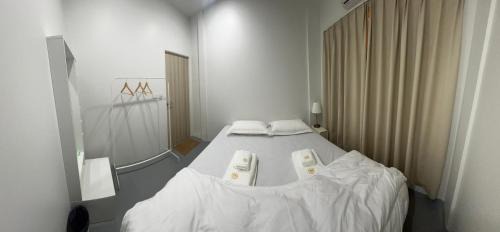 Double Room with Shared Toilet