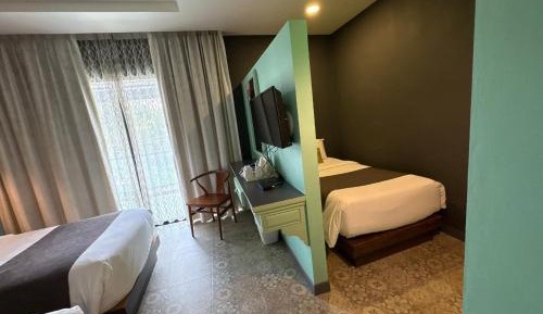 Triple Room