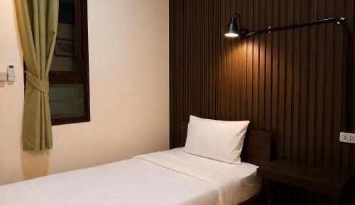 Small Single Room
