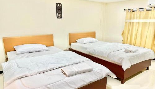 Twin Room with Private Bathroom