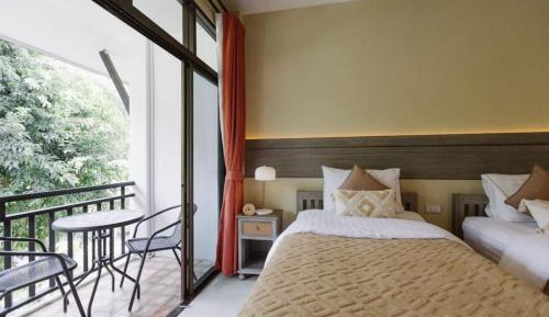 Twin Room with Pool View