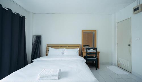 Queen Room with Balcony