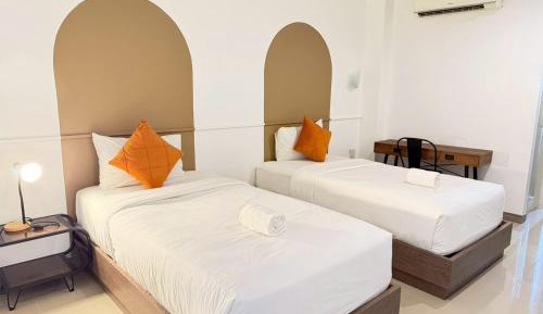 Deluxe Twin Room