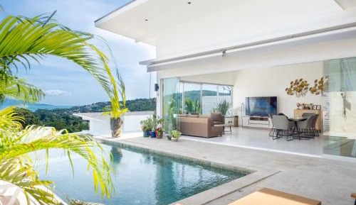 Villa with Sea View