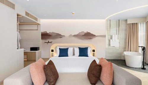 King Room with Balcony