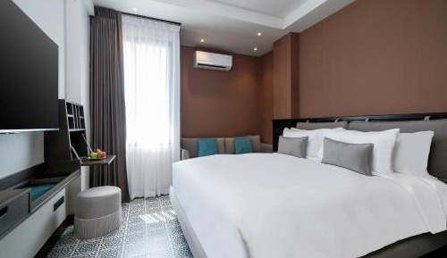 Superior King Room