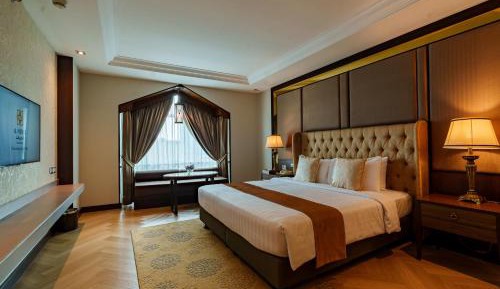 Deluxe Double or Twin Room