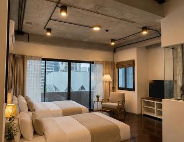 Deluxe Double or Twin Room with Balcony
