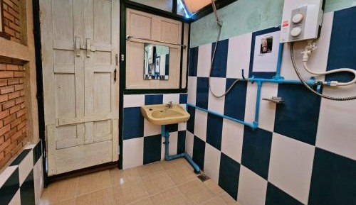 4-Bed Mixed Dormitory Room