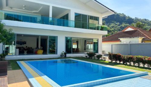 Villa with Private Pool