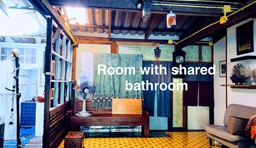 Standard Double Room with Shared Bathroom