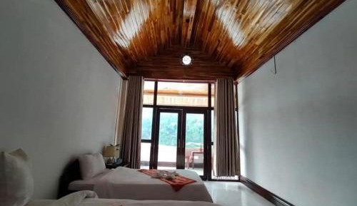 Triple Room with View