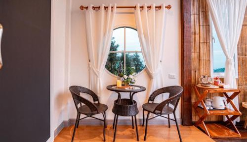 Junior Suite with Mountain View