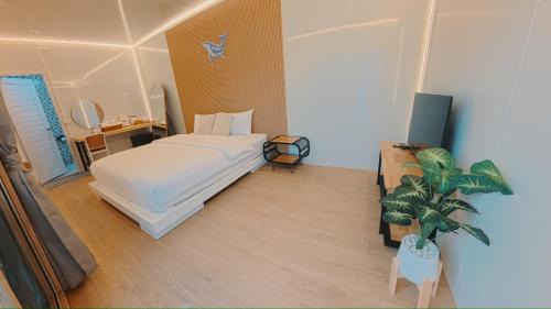 Double Room with Private Bathroom
