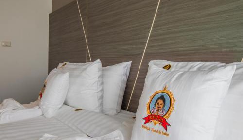 Suite with City View