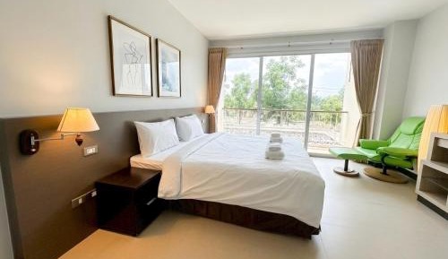 Queen Room with Balcony