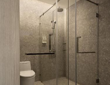 Deluxe Corner Room