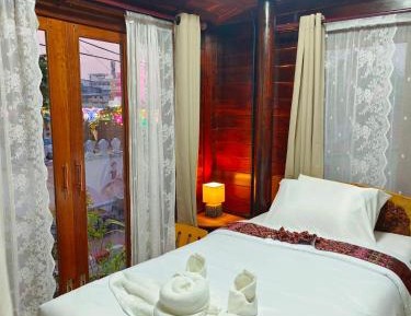 Single Room with Private Bathroom