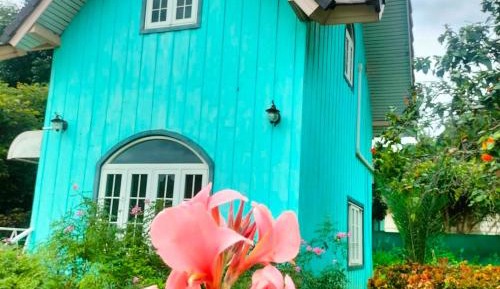 Family Cottage (5 Adults)