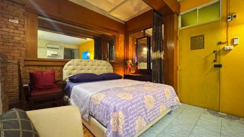 Family Room with Private Bathroom