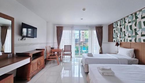 Deluxe Twin Room