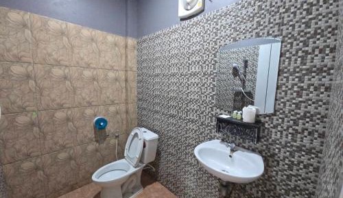 Standard Queen Room