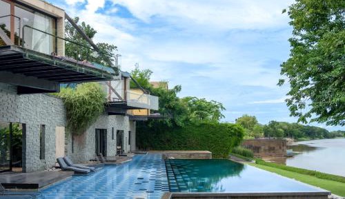 Pool Xide Cabin