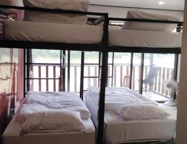 Classic Quadruple Room