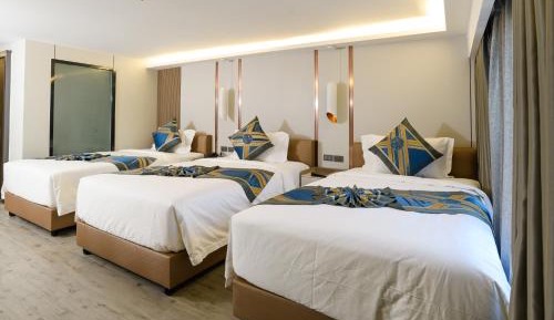 Luxury Triple Room