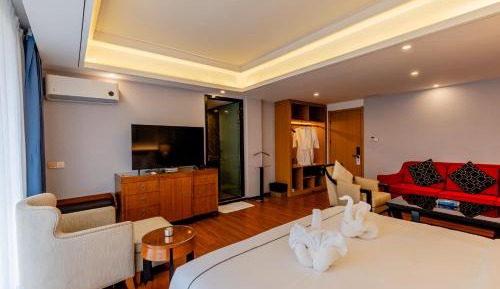 Deluxe Double Room with Balcony