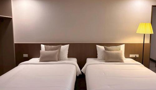 Superior Deluxe Double or Twin Room 