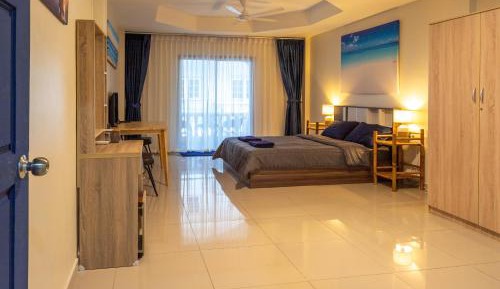 Queen Room with Balcony