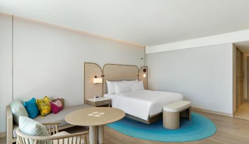 King Room with Pool Access and Balcony - Ocean View