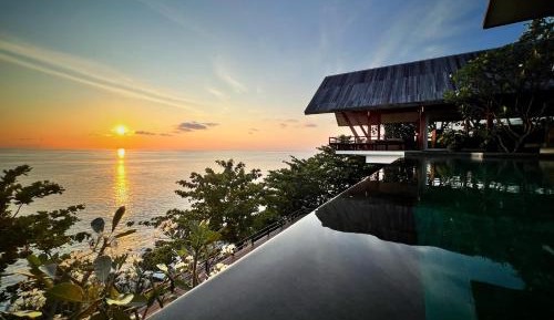Villa with Sea View