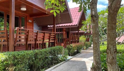 Cottage with Garden View