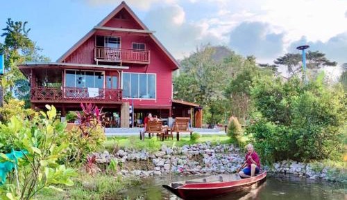 Three-Bedroom Vacation Home 