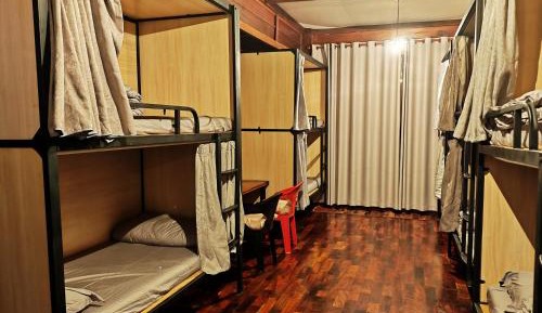 Bed in 10-Bed Mixed Dormitory Room