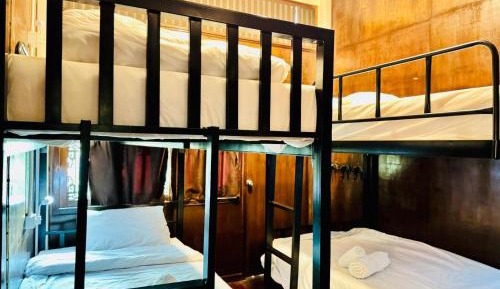 Bed in 4-Bed Mixed Dormitory Room