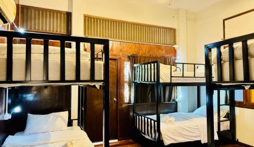 Bed in 6-Bed Mixed Dormitory Room