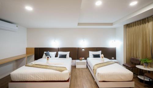 Deluxe Twin Room