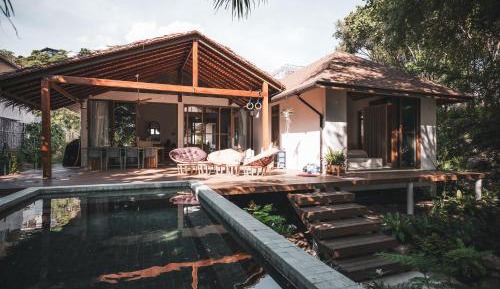 Villa - Beach Front