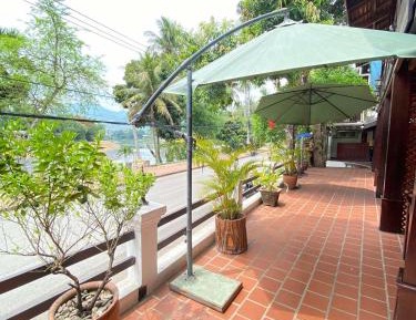 Deluxe Triple Room with River View