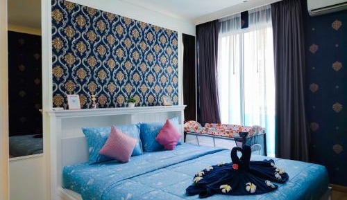 Two-Bedroom Deluxe Apartment with Balcony